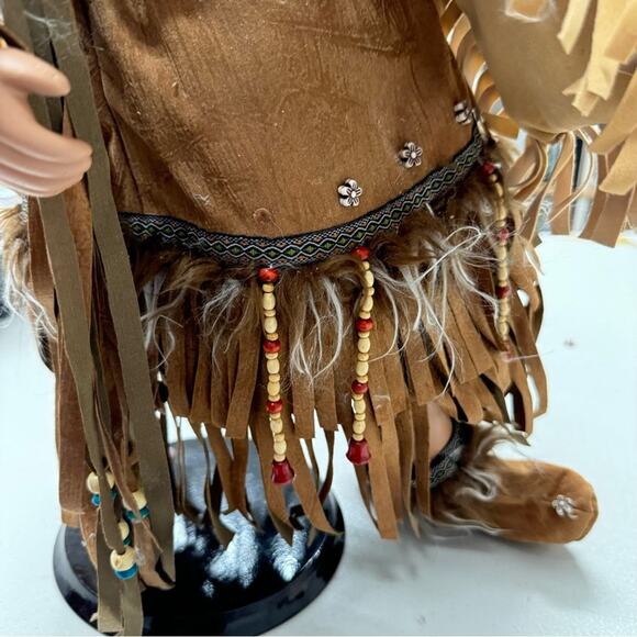 Native American Porcelain Doll Collectible WA Quinalt Indian Tribe Souvenir - Picture 6 of 13